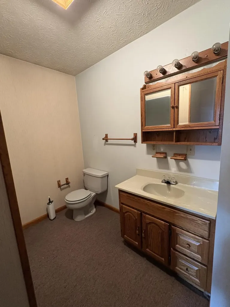 9063 N Us-421 Highway Manchester KY 40962