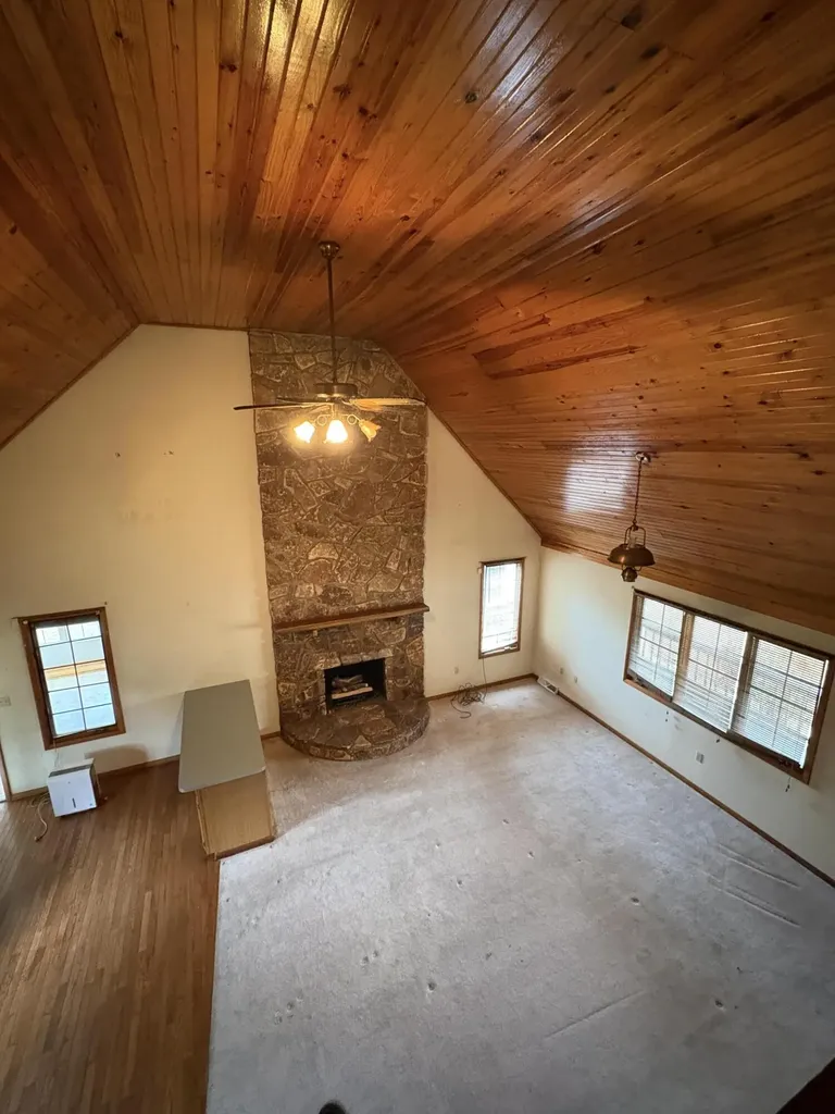 9063 N Us-421 Highway Manchester KY 40962
