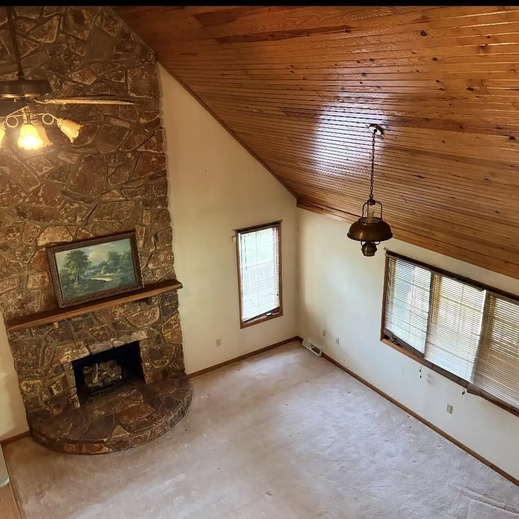 9063 N Us-421 Highway Manchester KY 40962
