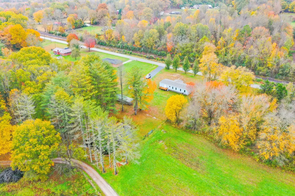 4609 State Highway 1804 Williamsburg KY 40769