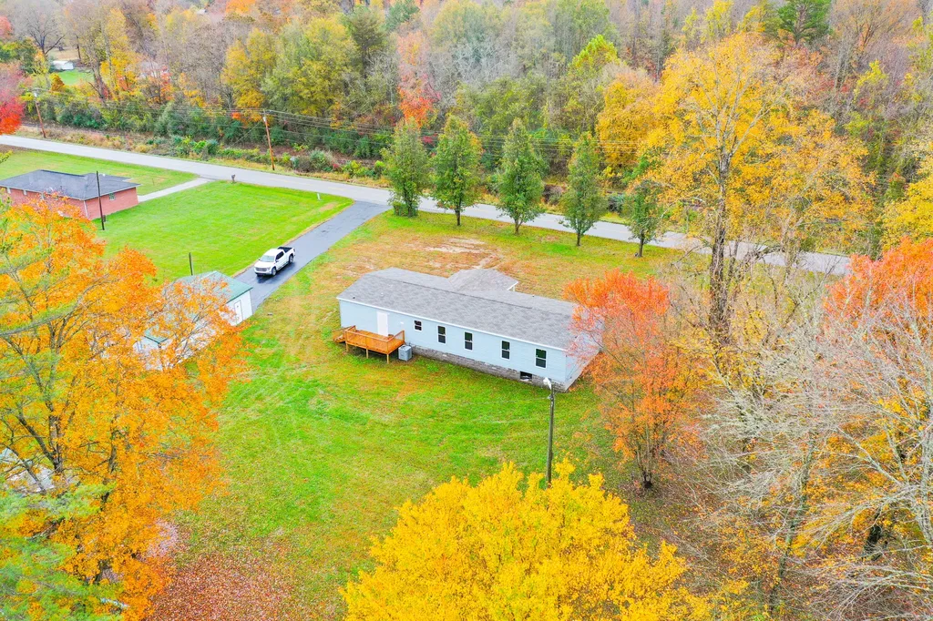 4609 State Highway 1804 Williamsburg KY 40769