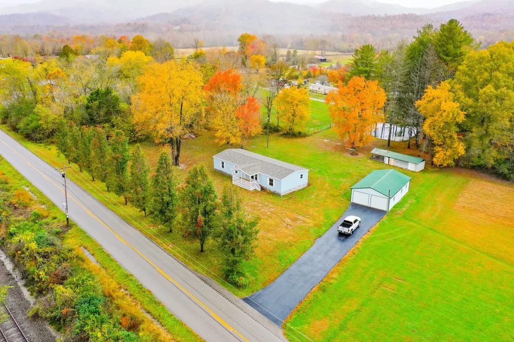 4609 State Highway 1804 Williamsburg KY 40769