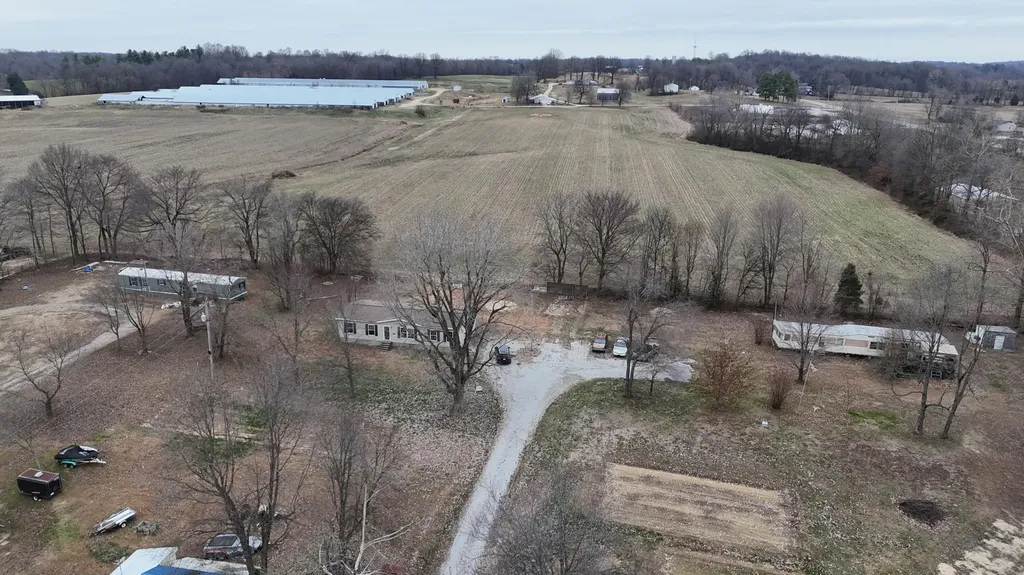 6682 Ky-250 Calhoun KY 42327
