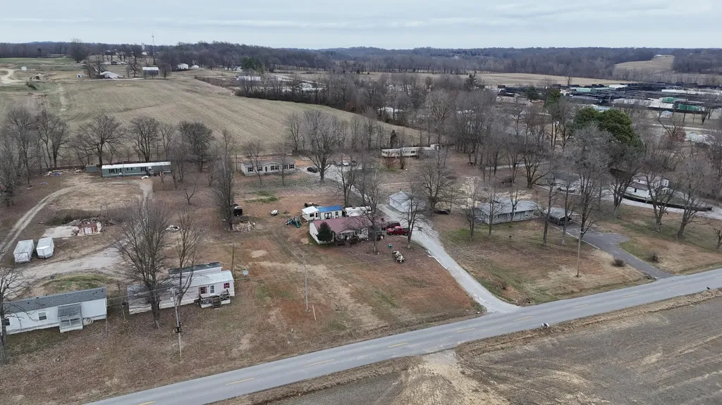 6682 Ky-250 Calhoun KY 42327