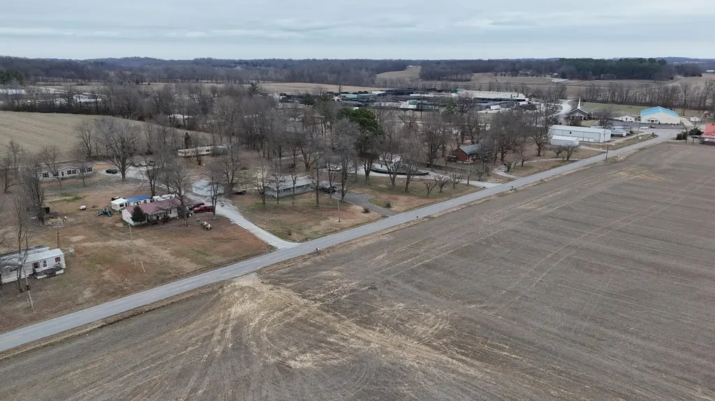 6682 Ky-250 Calhoun KY 42327