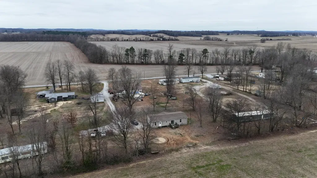 6682 Ky-250 Calhoun KY 42327