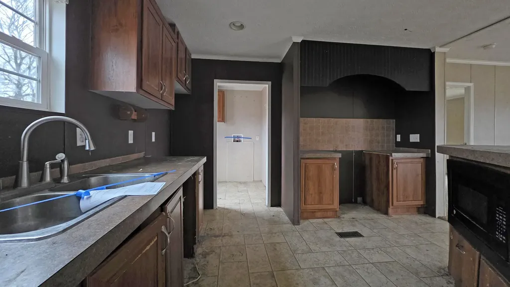 6682 Ky-250 Calhoun KY 42327