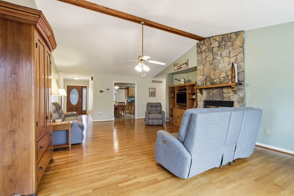 118 Hunter Drive Lancaster KY 40444
