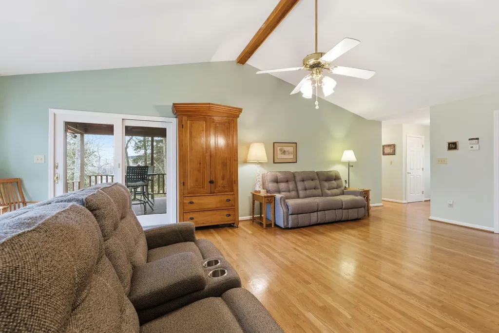 118 Hunter Drive Lancaster KY 40444
