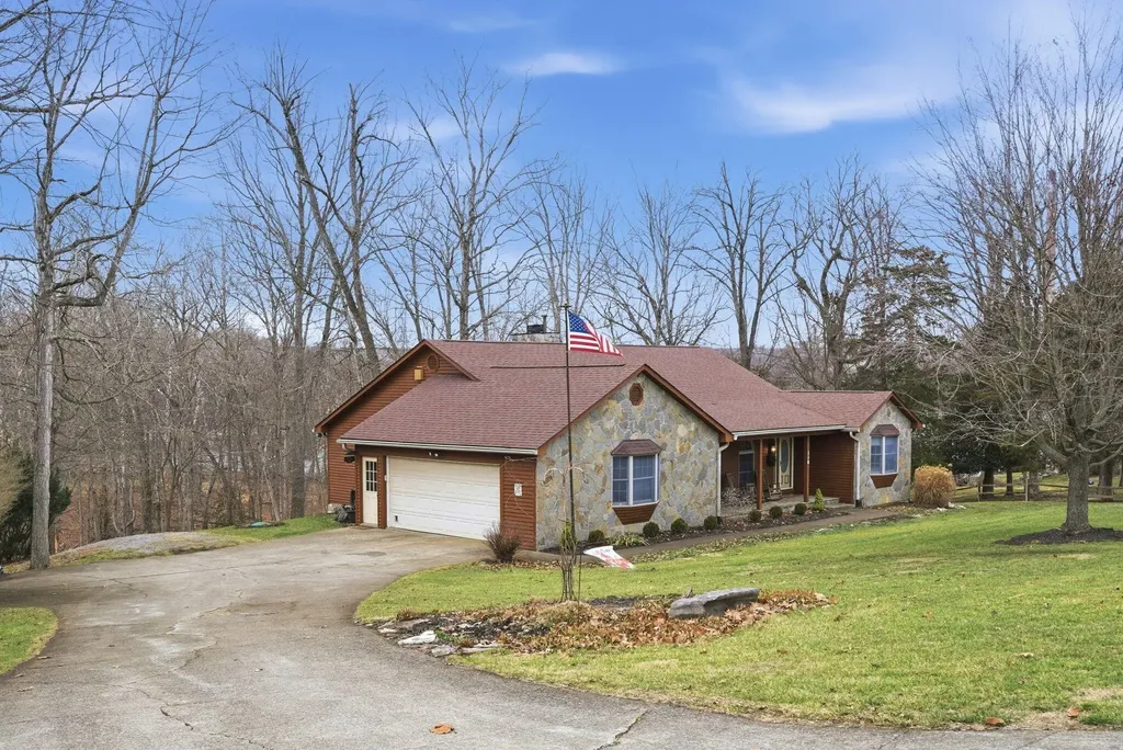 118 Hunter Drive Lancaster KY 40444