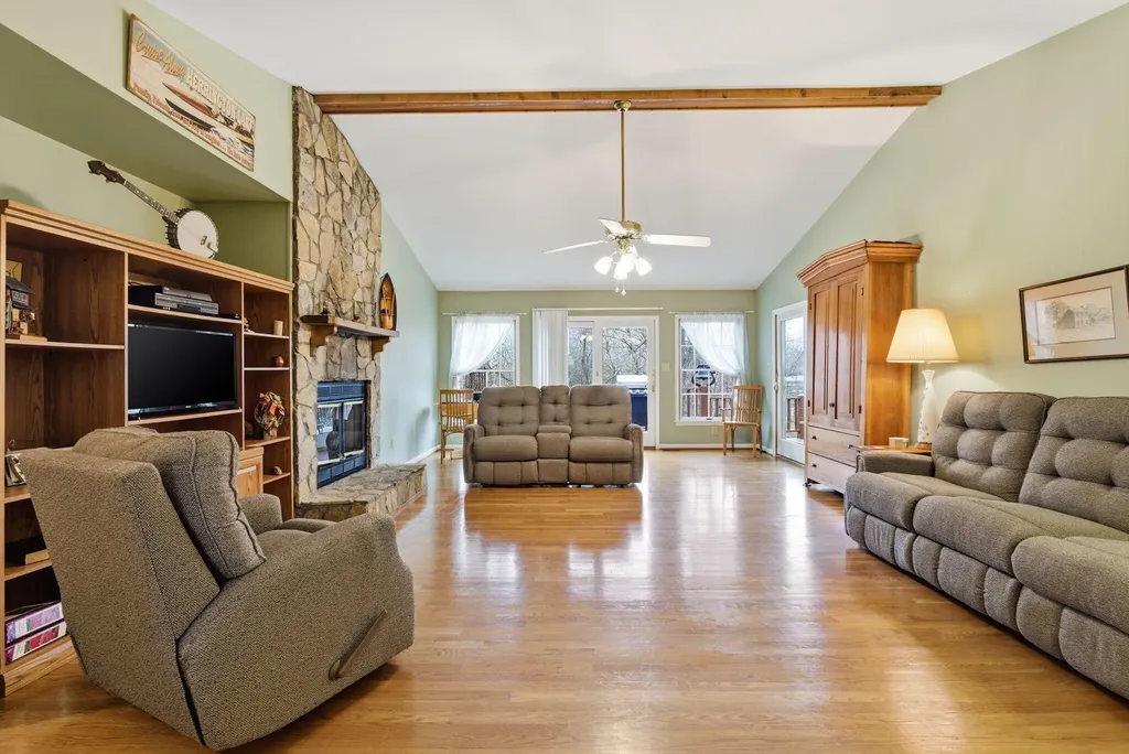 118 Hunter Drive Lancaster KY 40444