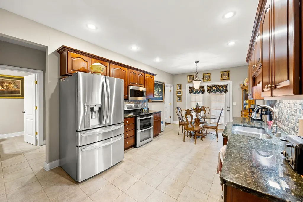 397 Highland Lakes Drive Richmond KY 40475