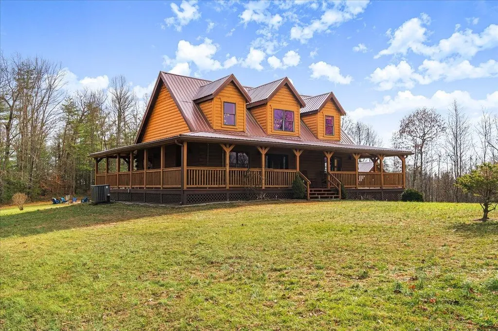 1080 State Highway 715 Rogers KY 41365