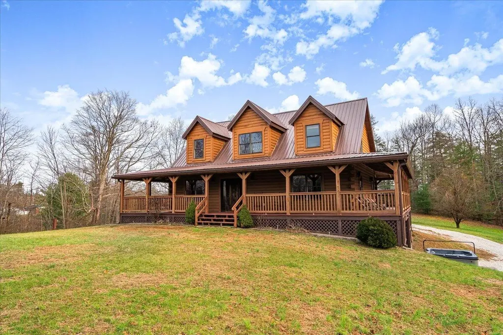 1080 State Highway 715 Rogers KY 41365