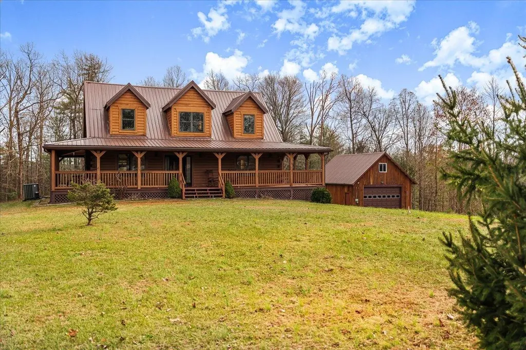 1080 State Highway 715 Rogers KY 41365