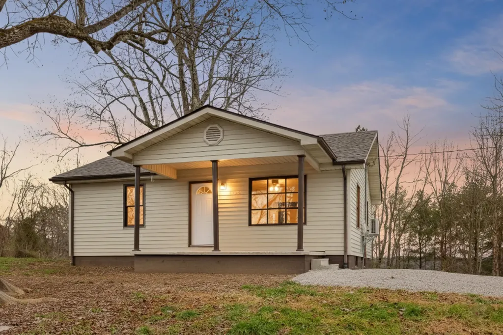 1929 Lower Adkinstown Road Mckee KY 40447