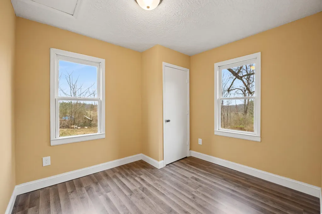 1929 Lower Adkinstown Road Mckee KY 40447