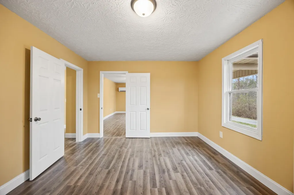 1929 Lower Adkinstown Road Mckee KY 40447