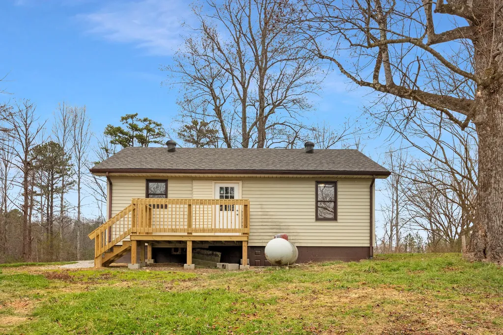 1929 Lower Adkinstown Road Mckee KY 40447