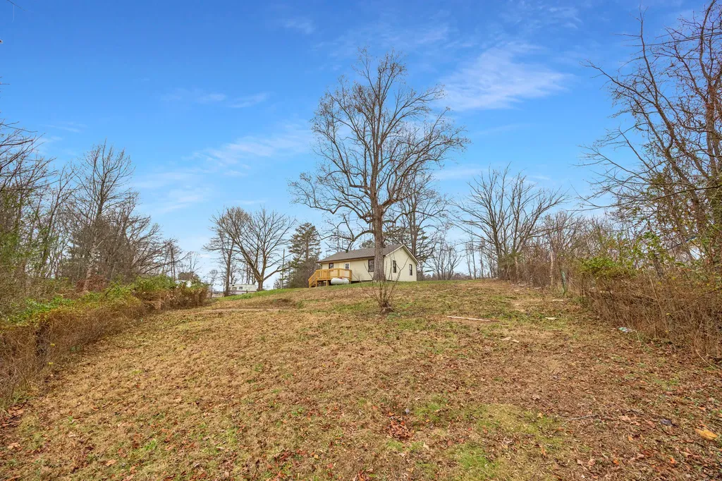 1929 Lower Adkinstown Road Mckee KY 40447