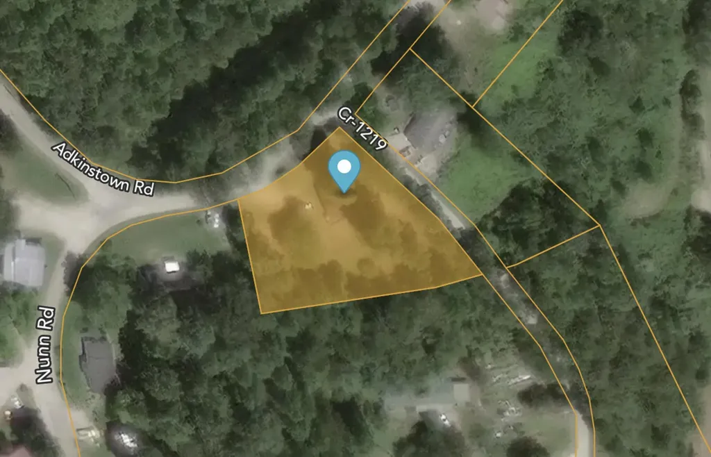 1929 Lower Adkinstown Road Mckee KY 40447