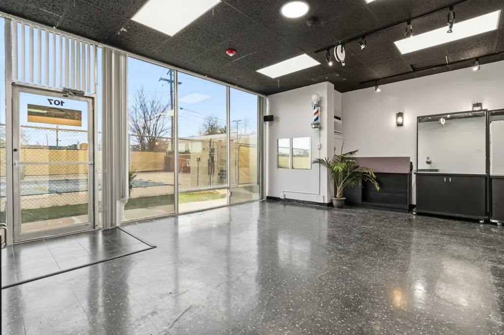 2121 Nicholasville Road Lexington KY 40503