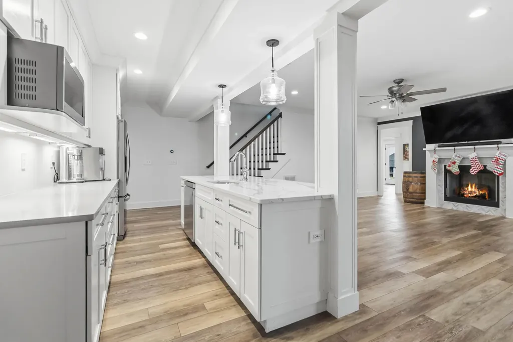 300 Prestwick Circle Richmond KY 40475