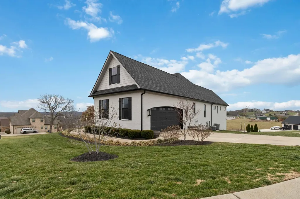 300 Prestwick Circle Richmond KY 40475