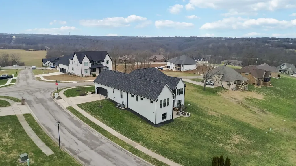 300 Prestwick Circle Richmond KY 40475