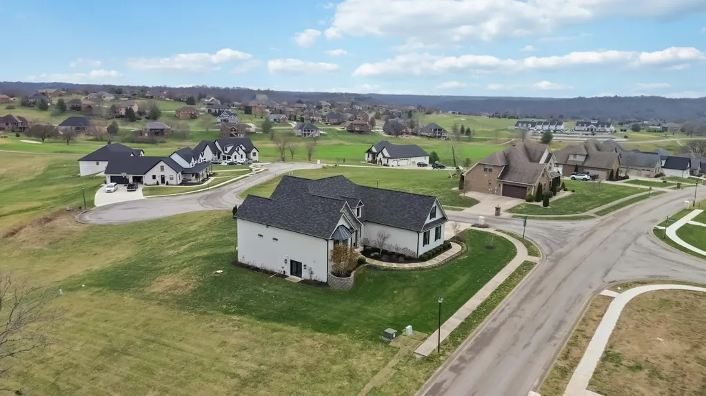 300 Prestwick Circle Richmond KY 40475