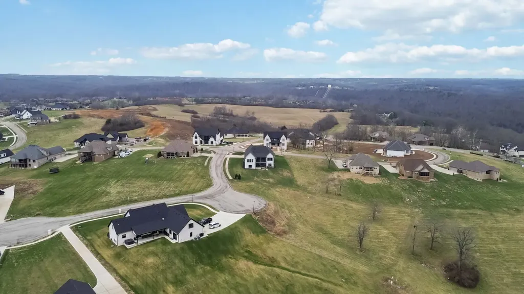 300 Prestwick Circle Richmond KY 40475