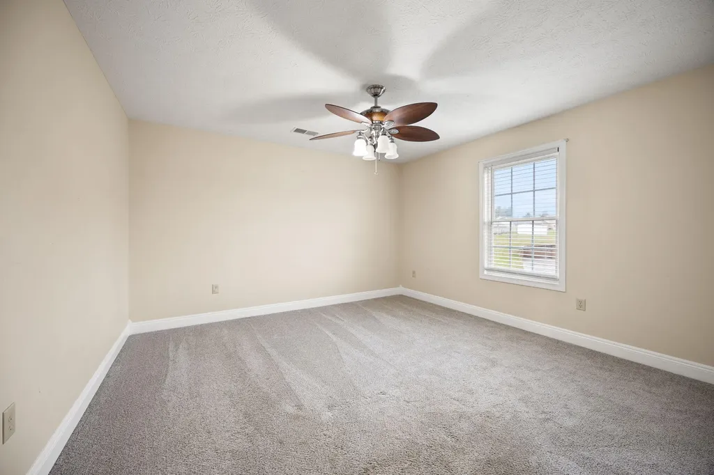 1459 Kit Cowan Road Somerset KY 42501