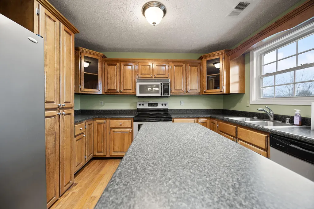 1459 Kit Cowan Road Somerset KY 42501