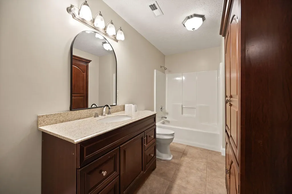 1459 Kit Cowan Road Somerset KY 42501