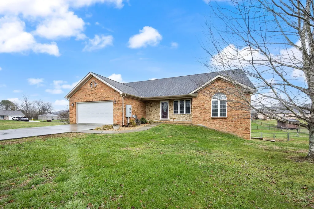 1459 Kit Cowan Road Somerset KY 42501