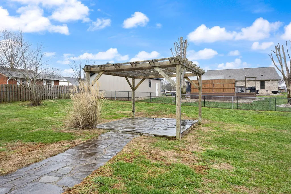 1459 Kit Cowan Road Somerset KY 42501
