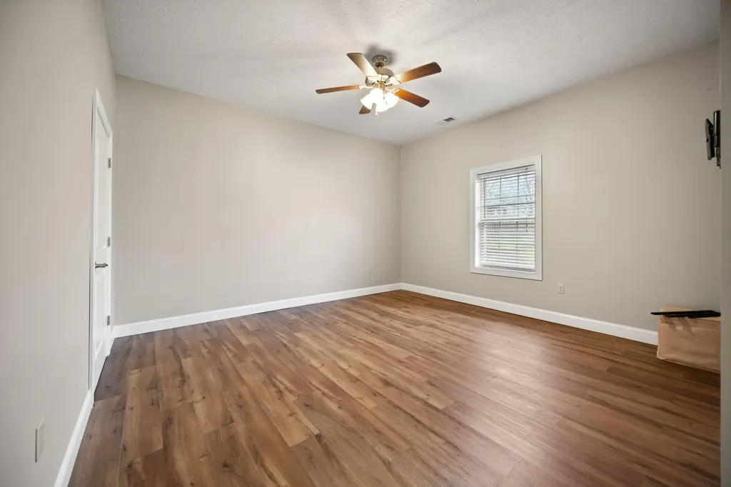 1459 Kit Cowan Road Somerset KY 42501