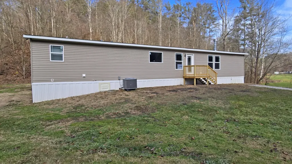 532 Brushy Fork Road West Liberty KY 41472