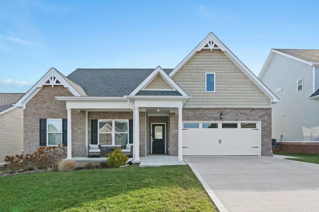 904 Camden Court Richmond KY 40475
