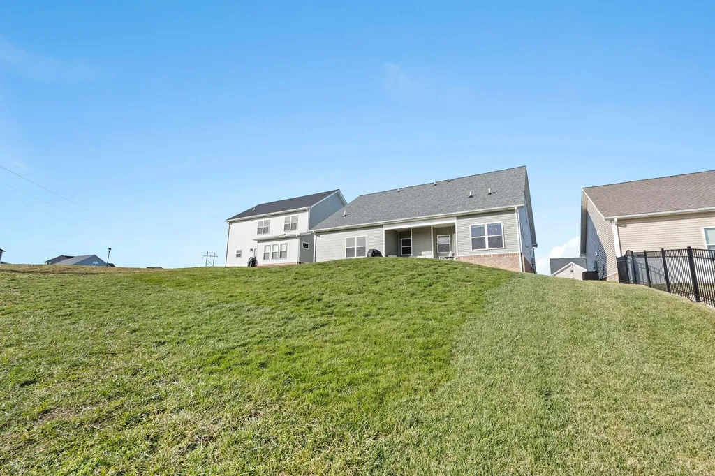 904 Camden Court Richmond KY 40475