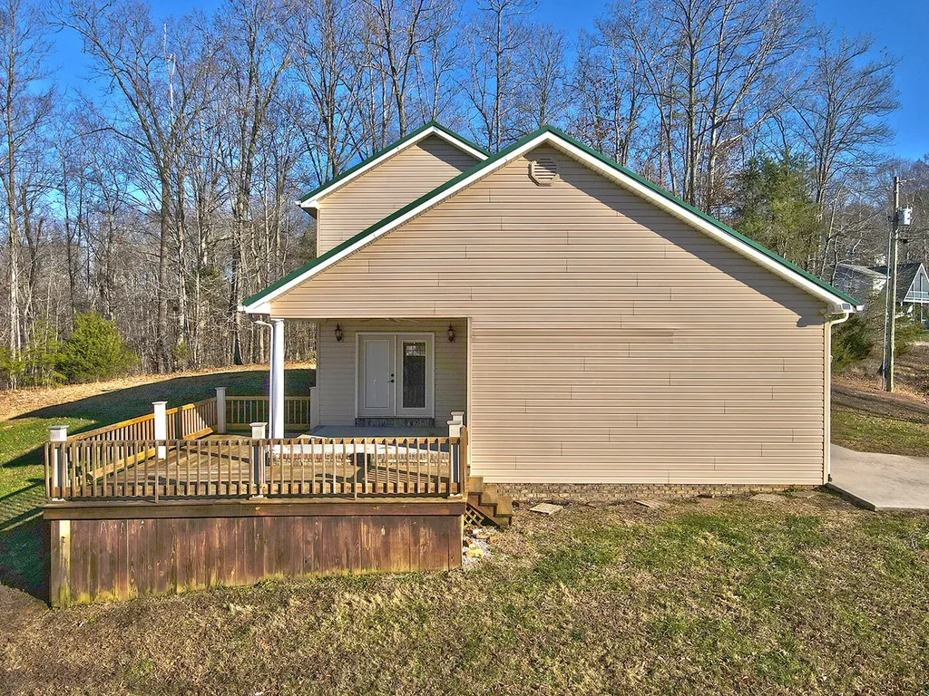 226 Dockview Road Monticello KY 42633