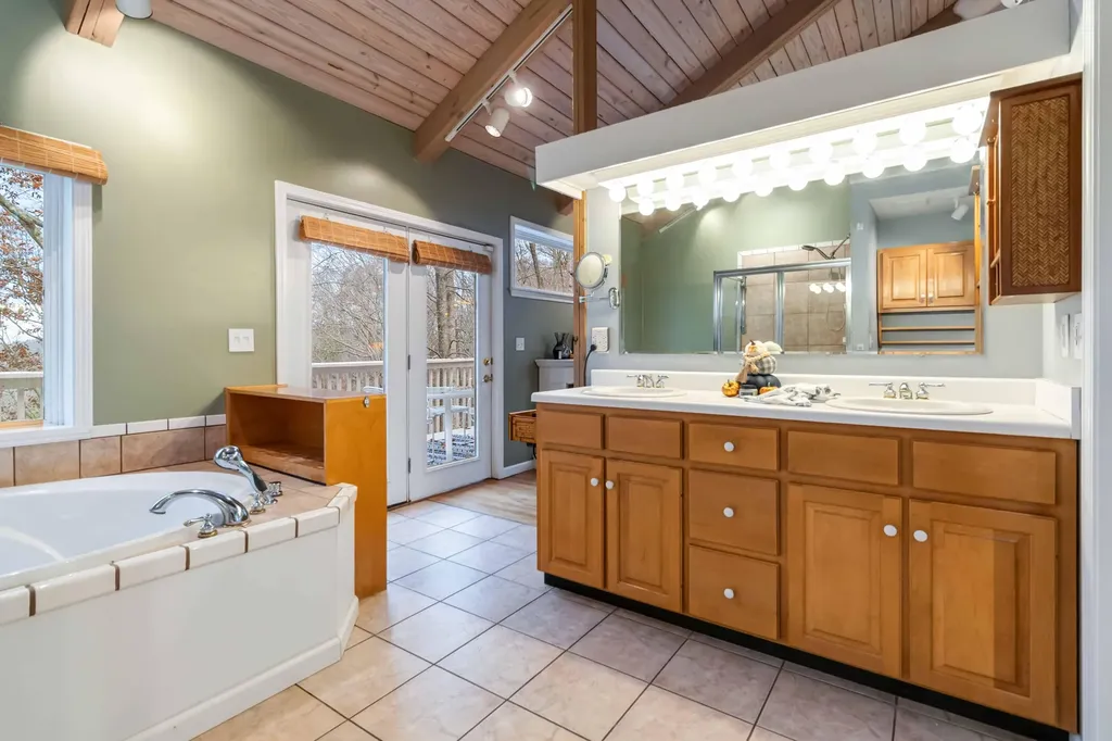 3934 Hickory Hill Drive Somerset KY 42503