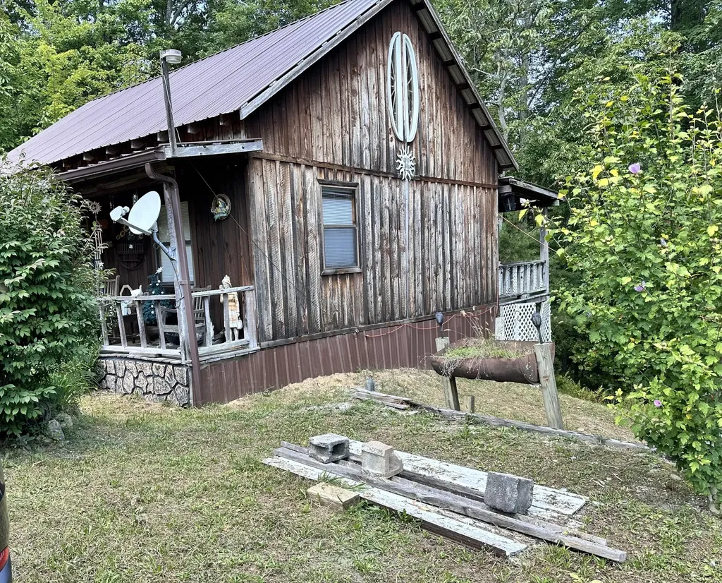 342 Tilleys Lane Wellington KY 40387
