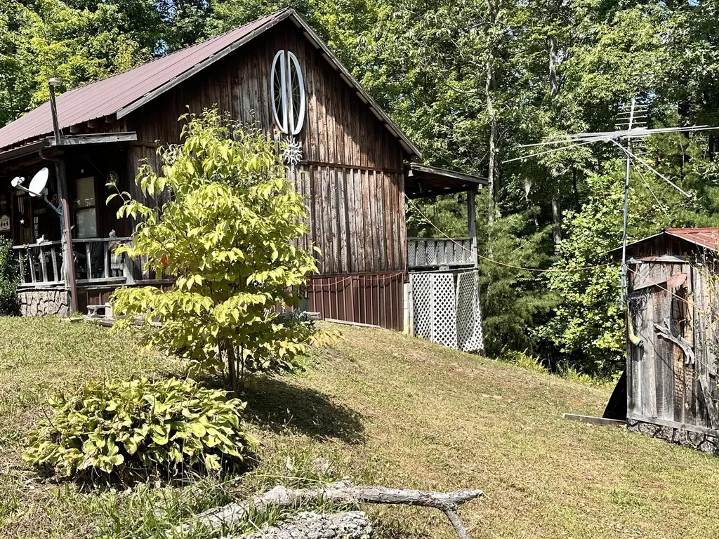 342 Tilleys Lane Wellington KY 40387