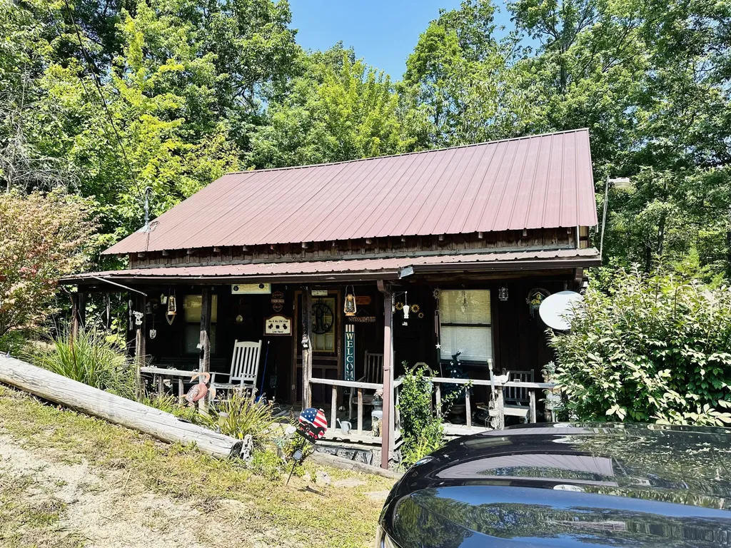 342 Tilleys Lane Wellington KY 40387