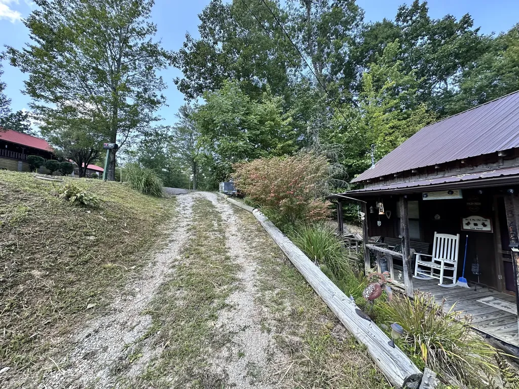 342 Tilleys Lane Wellington KY 40387