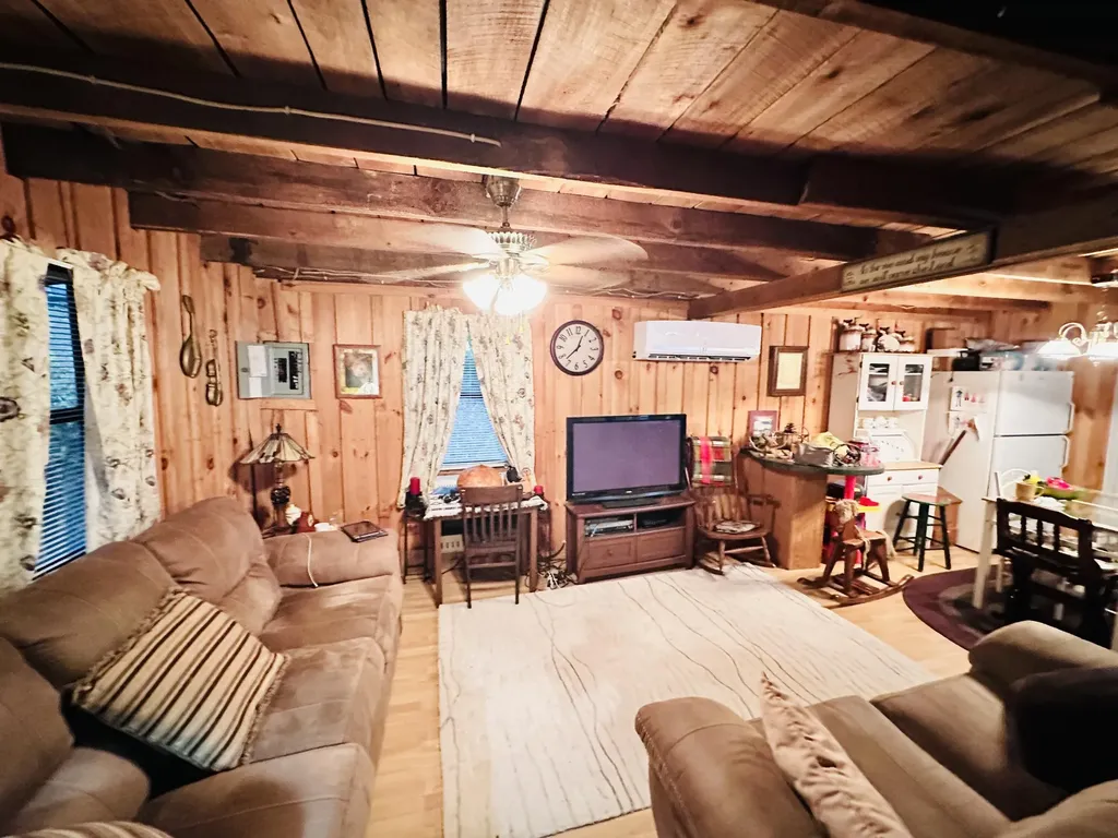 342 Tilleys Lane Wellington KY 40387