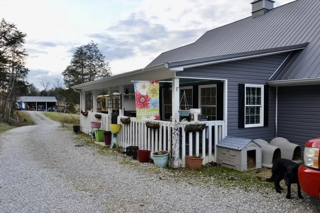 325 Sinks Road Somerset KY 42501