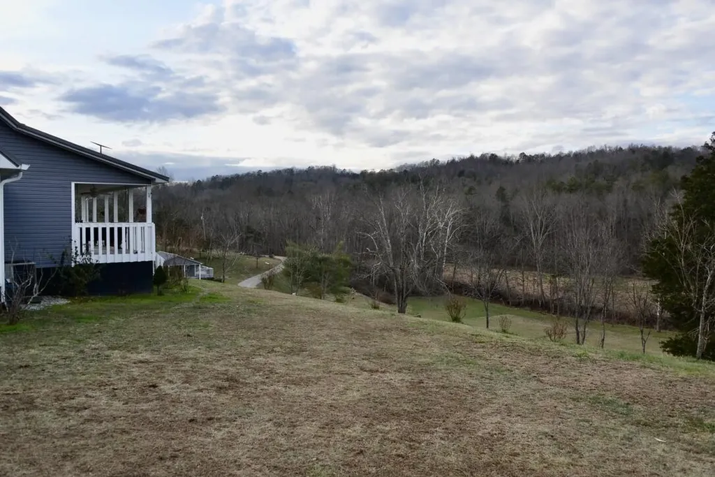 325 Sinks Road Somerset KY 42501