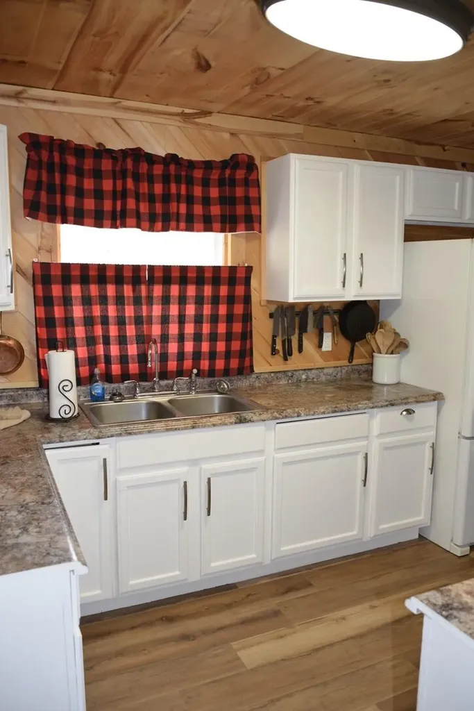 325 Sinks Road Somerset KY 42501